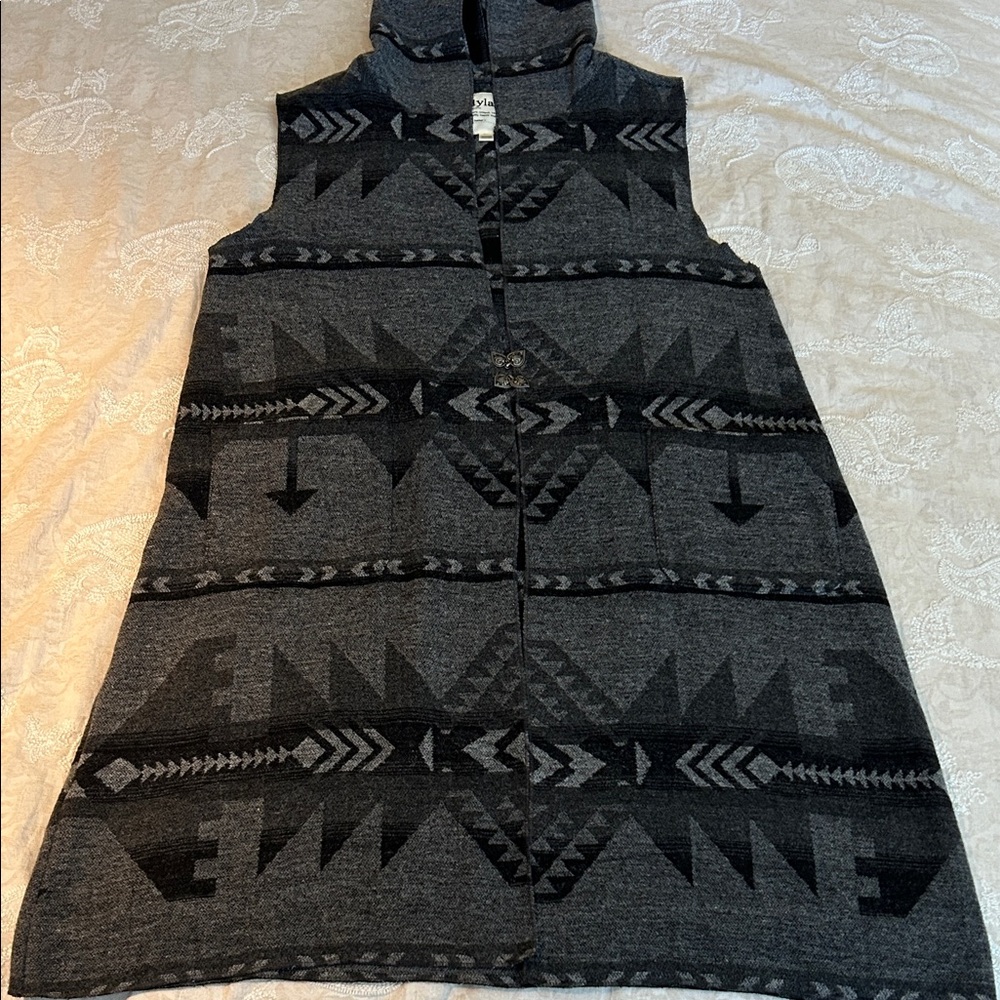 Dylan Tribal Hooded Blanket Vest - XL